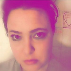 Meet your Posher, Nikki